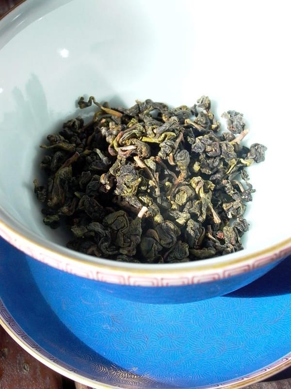 凍頂烏龍茶にはどのようなお菓子が合うのか